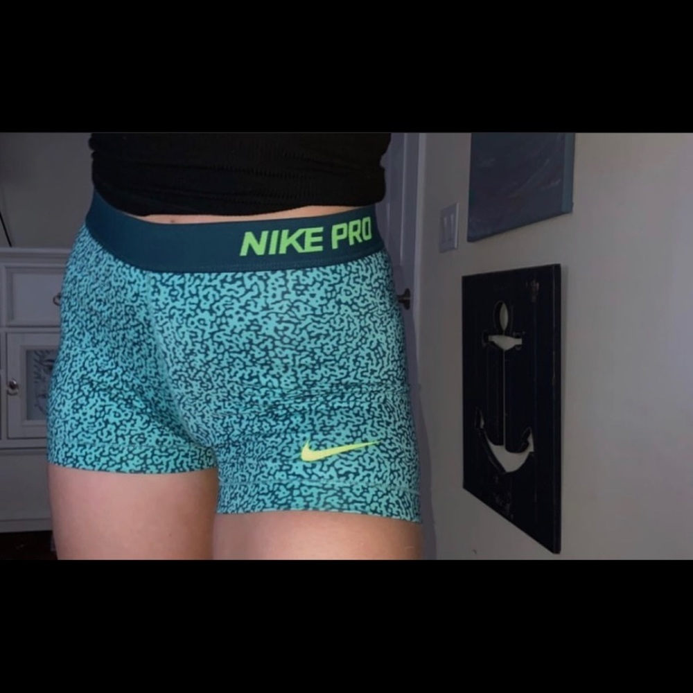 spandex nike